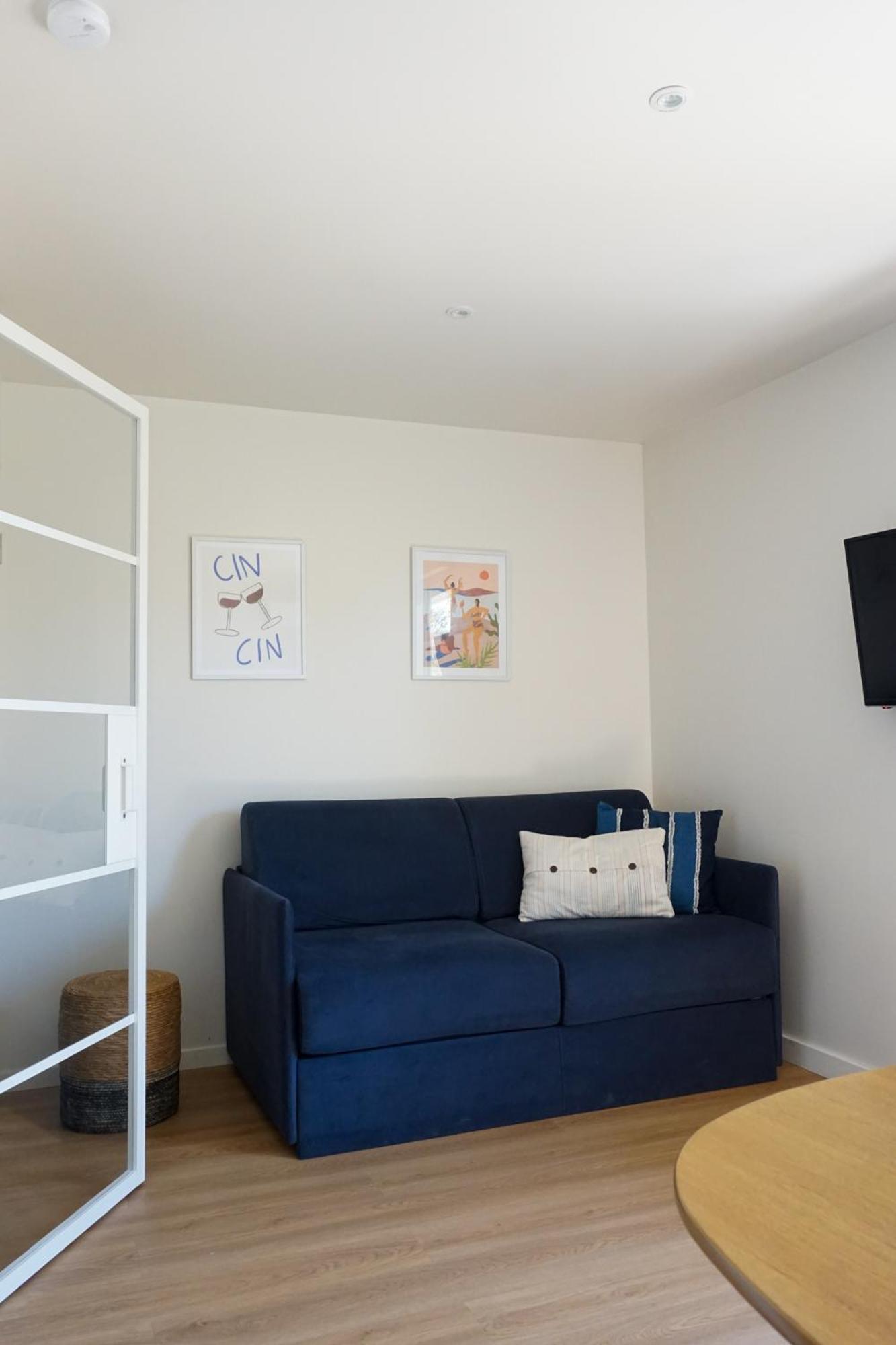 Le Soleil Bleu Hyerois Apartment Hyeres Exterior photo